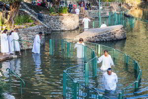 крещение на реке Иордан